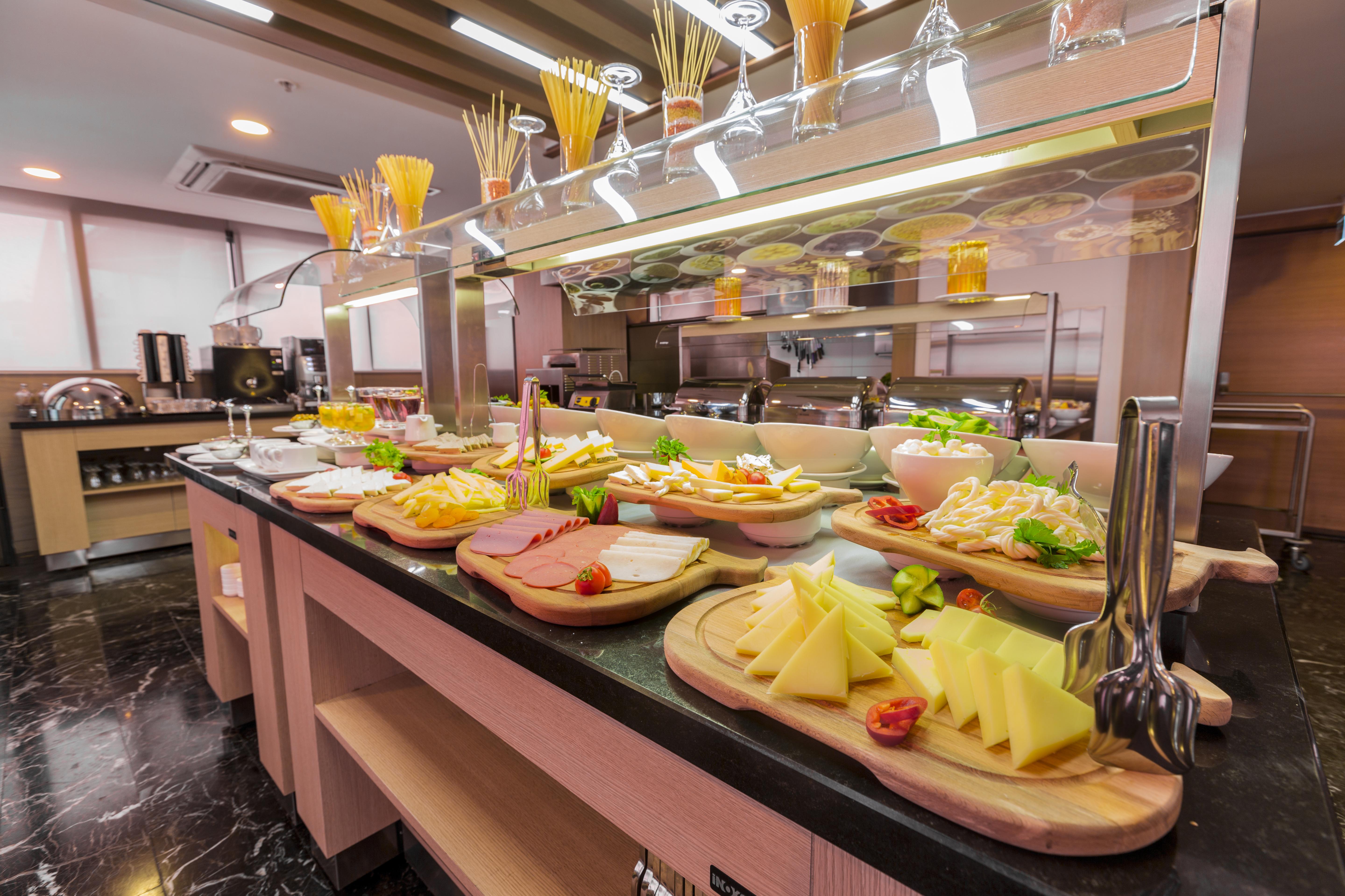Kuhla Hotel Трабзон Екстериор снимка