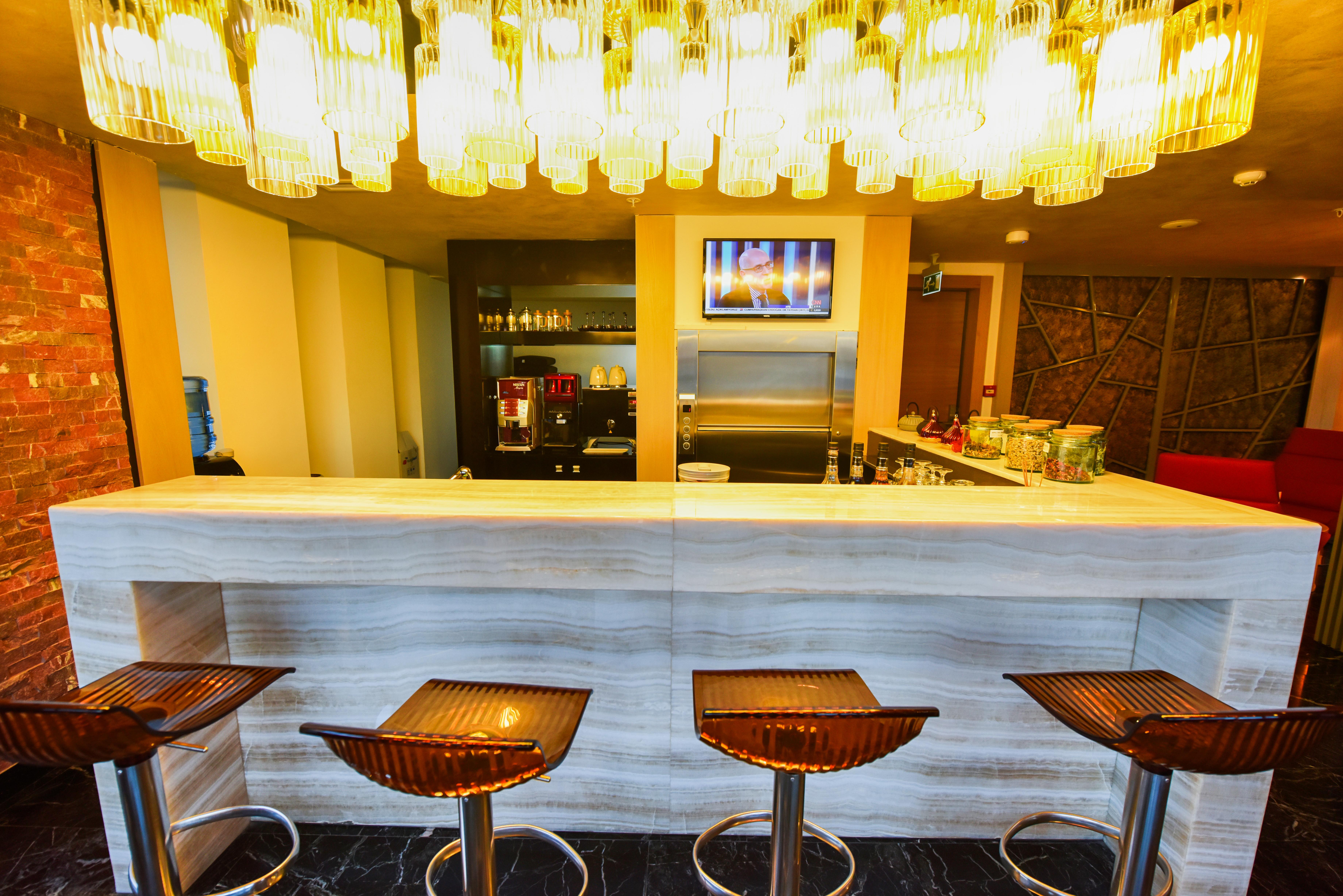 Kuhla Hotel Трабзон Екстериор снимка