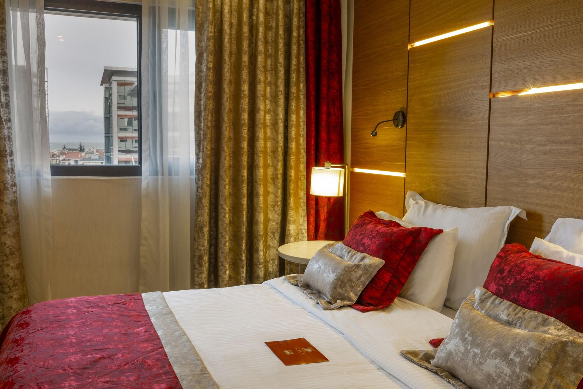 Kuhla Hotel Трабзон Екстериор снимка
